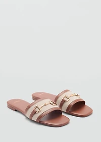 Sandals with buckle strap