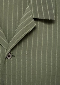 Short sleeve striped shirt