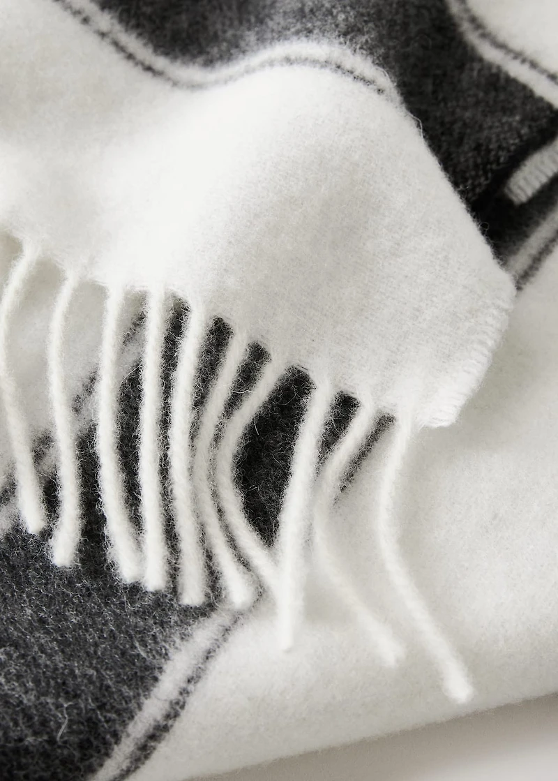 Two-colour striped wool blanket