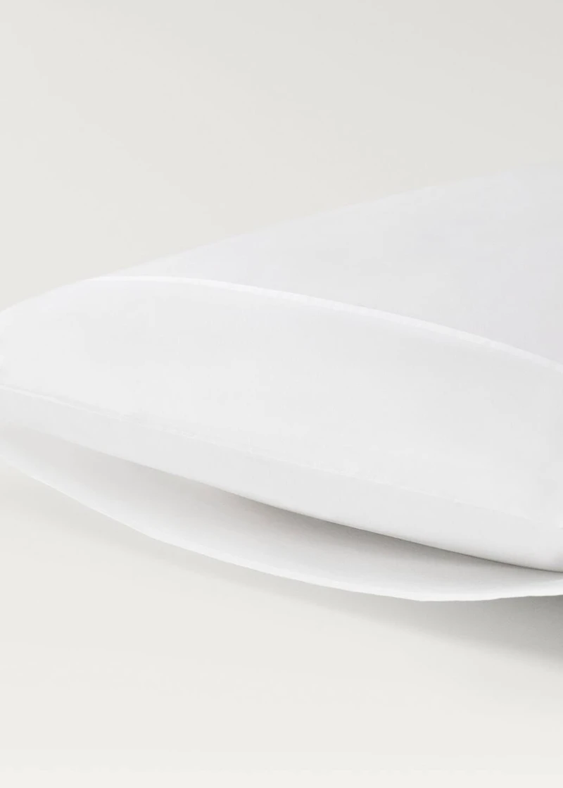 Two 300-thread count cotton percale pillowcases 50x75 cm