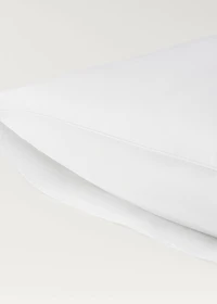 Two 500-thread count cotton percale pillowcases with rounded piping detail 60x60 cm