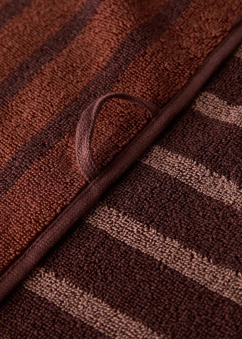 Cotton guest towel with two-tone stripes