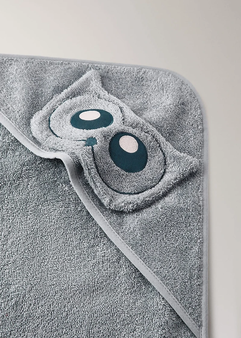 Children's terry cotton bath towel with owl design
