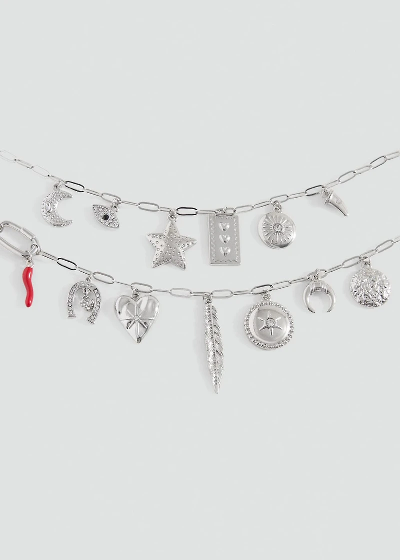 Beads pendant necklace