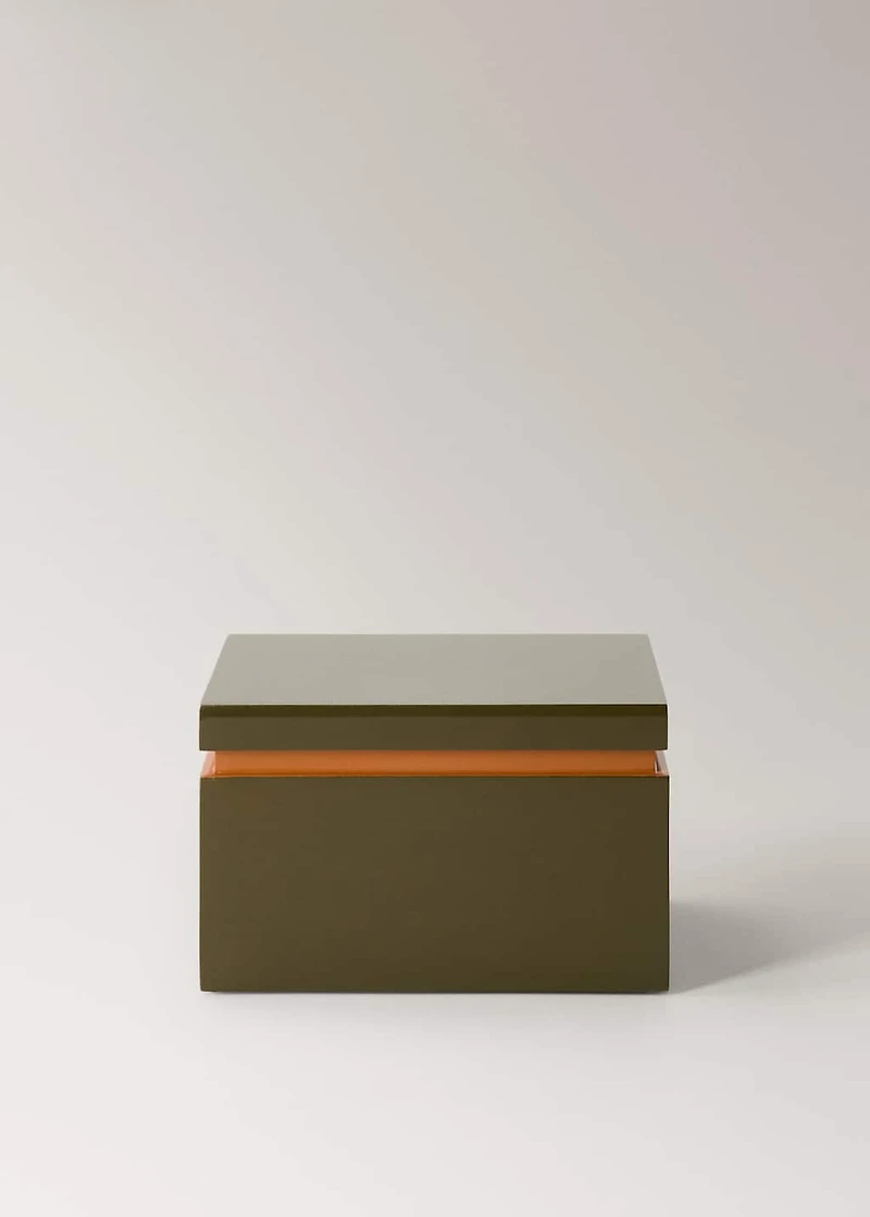 Low two-tone lacquered box