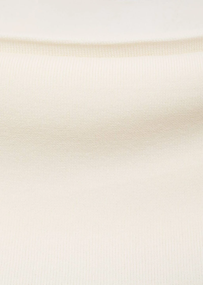 Strapless knitted top