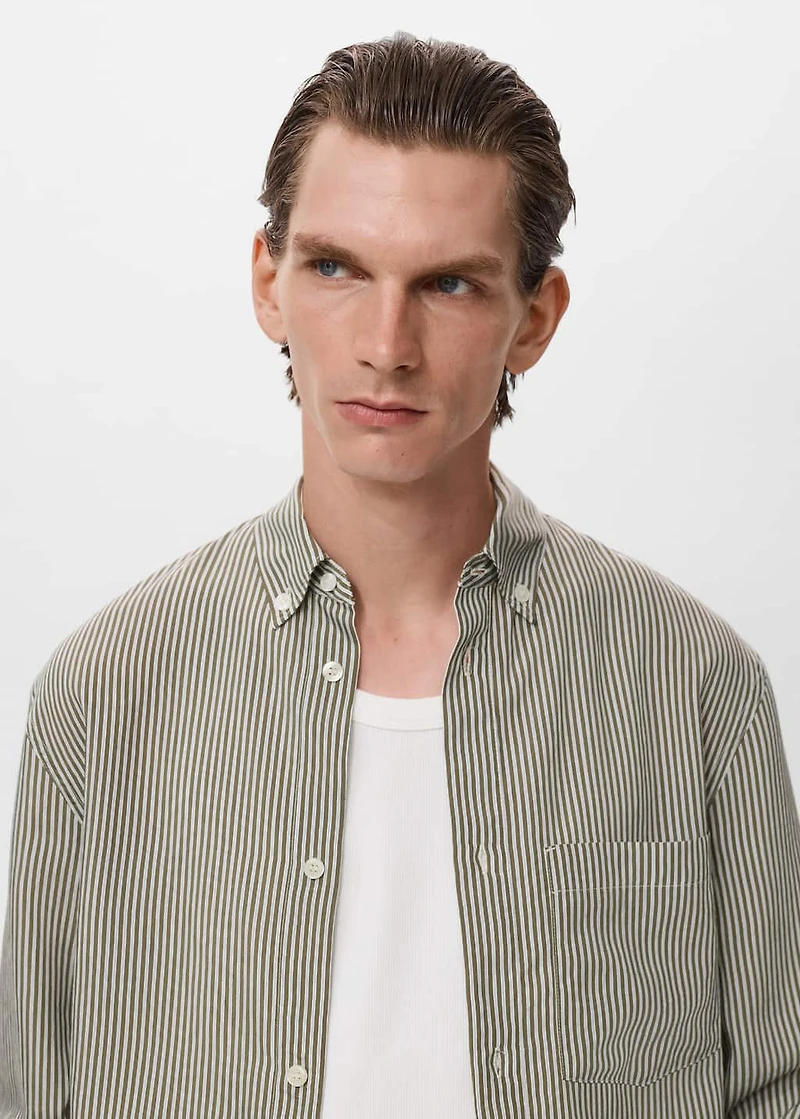Regular fit striped print shirt