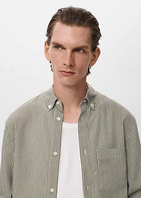 Regular fit striped print shirt