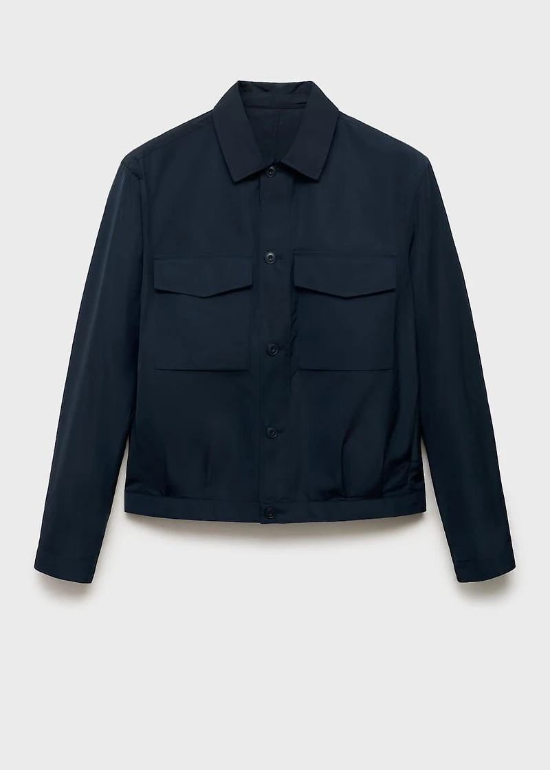 Water-repellent jacket with pockets