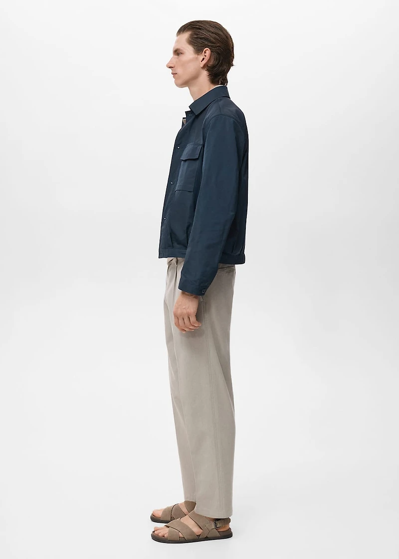 Water-repellent jacket with pockets