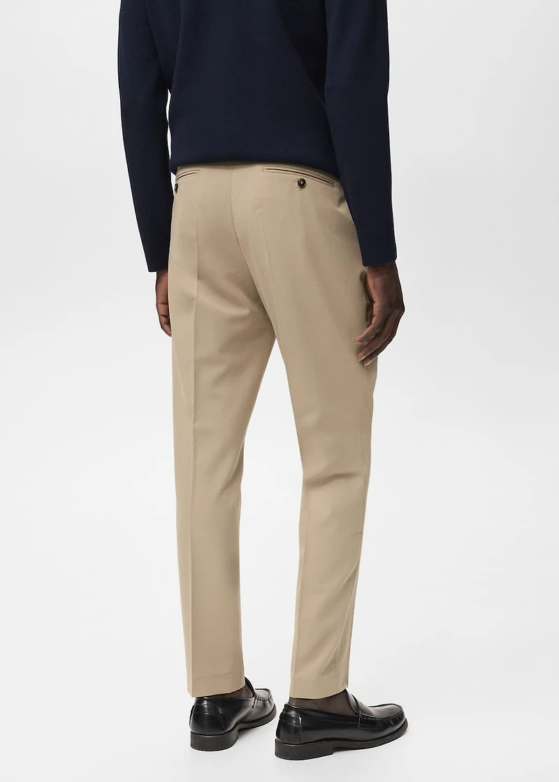 Pleated slim-fit pants