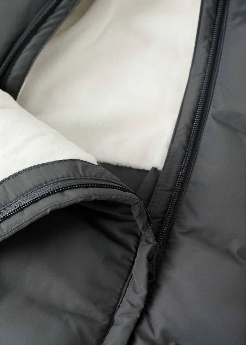 Quilted hoodie with fur hood