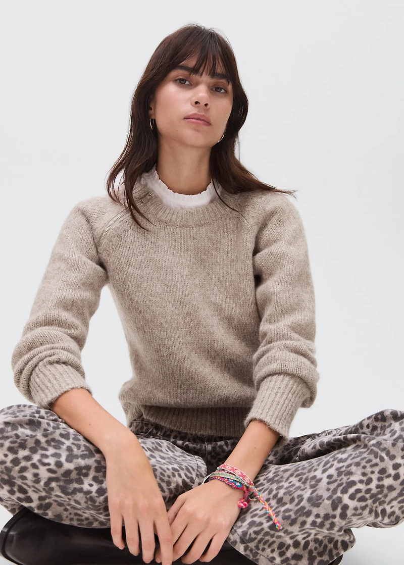 Zip knit sweater