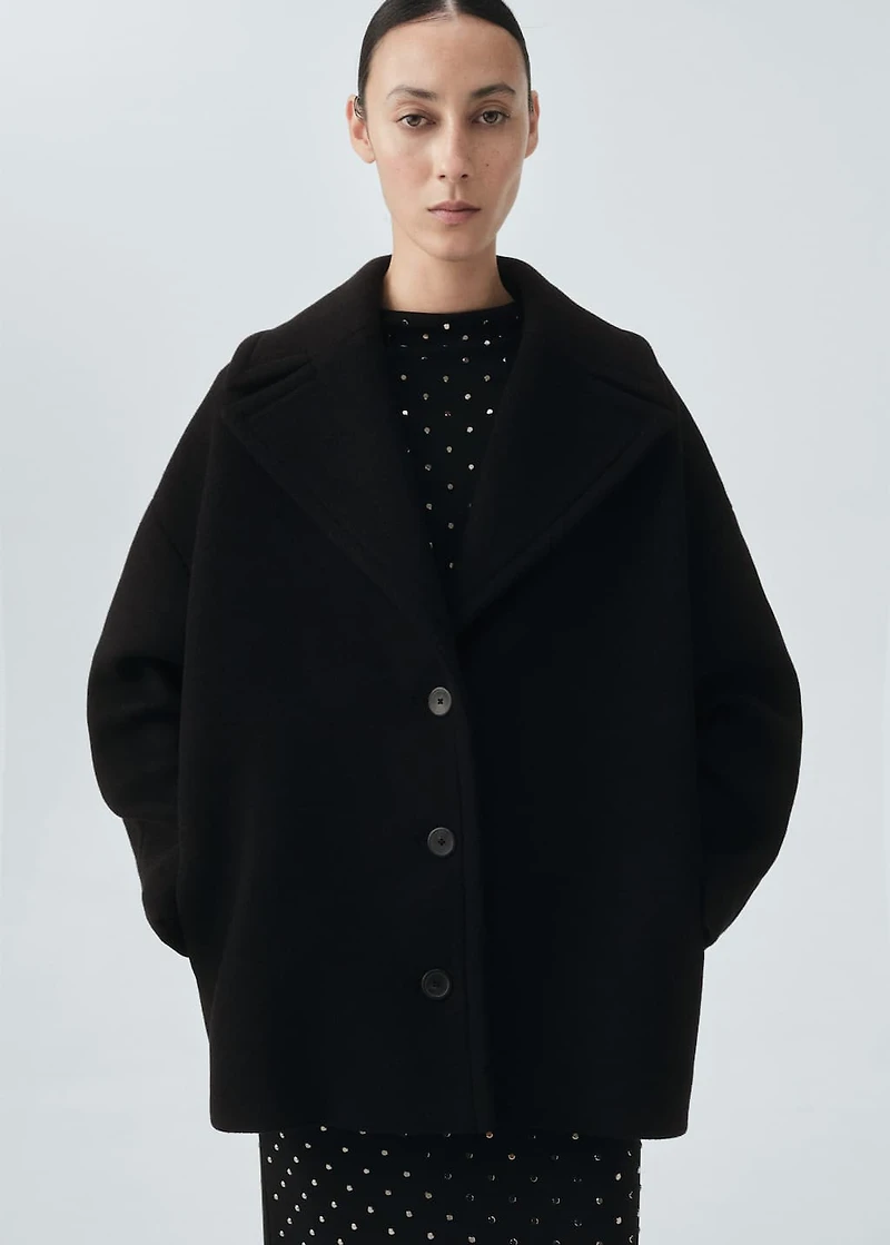Oversized short wool coat