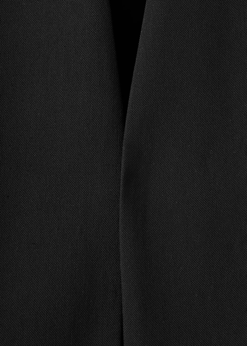 Suit jacket without lapels