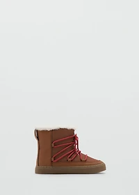 Hair lace ankle boots
