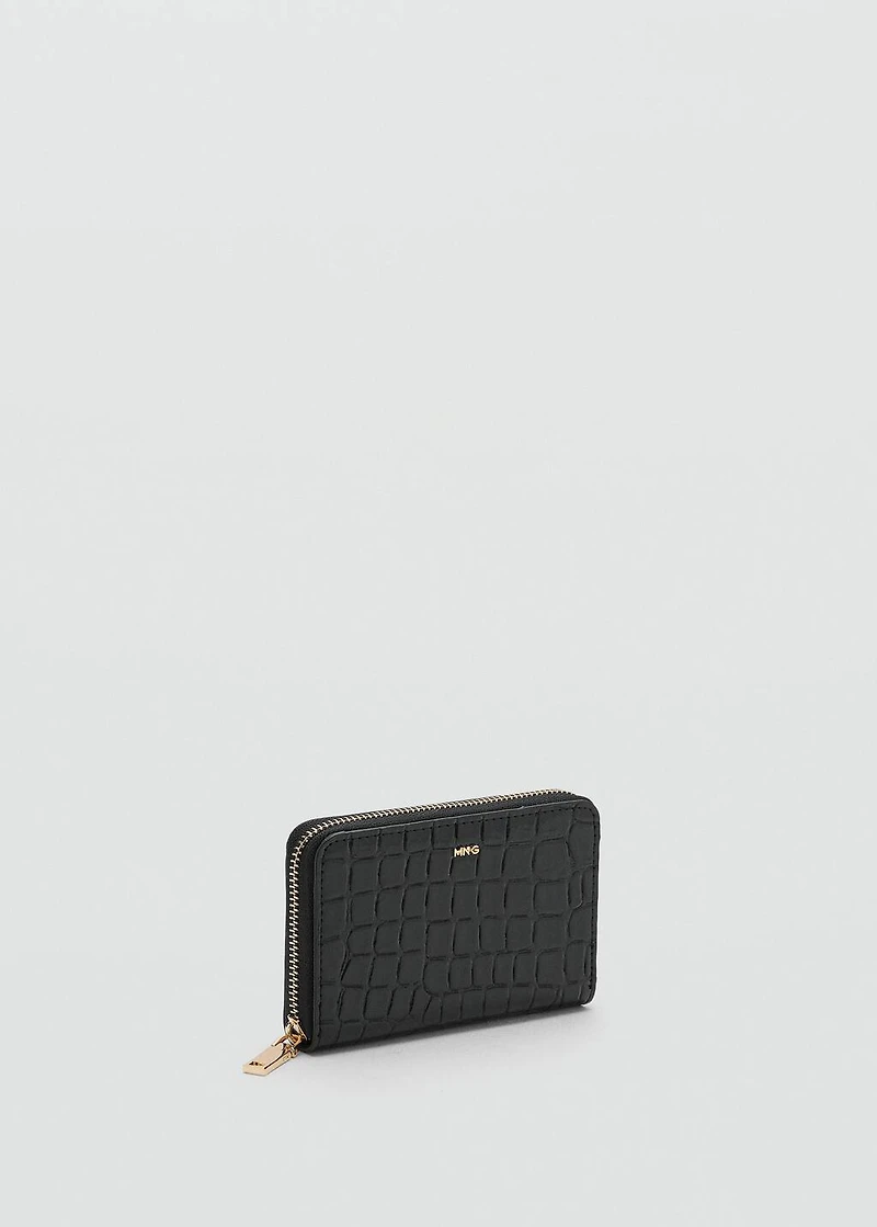 Medium croc wallet