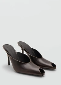 Open-toe leather shoes