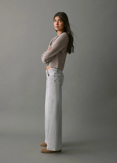 Wide leg jeans with studs