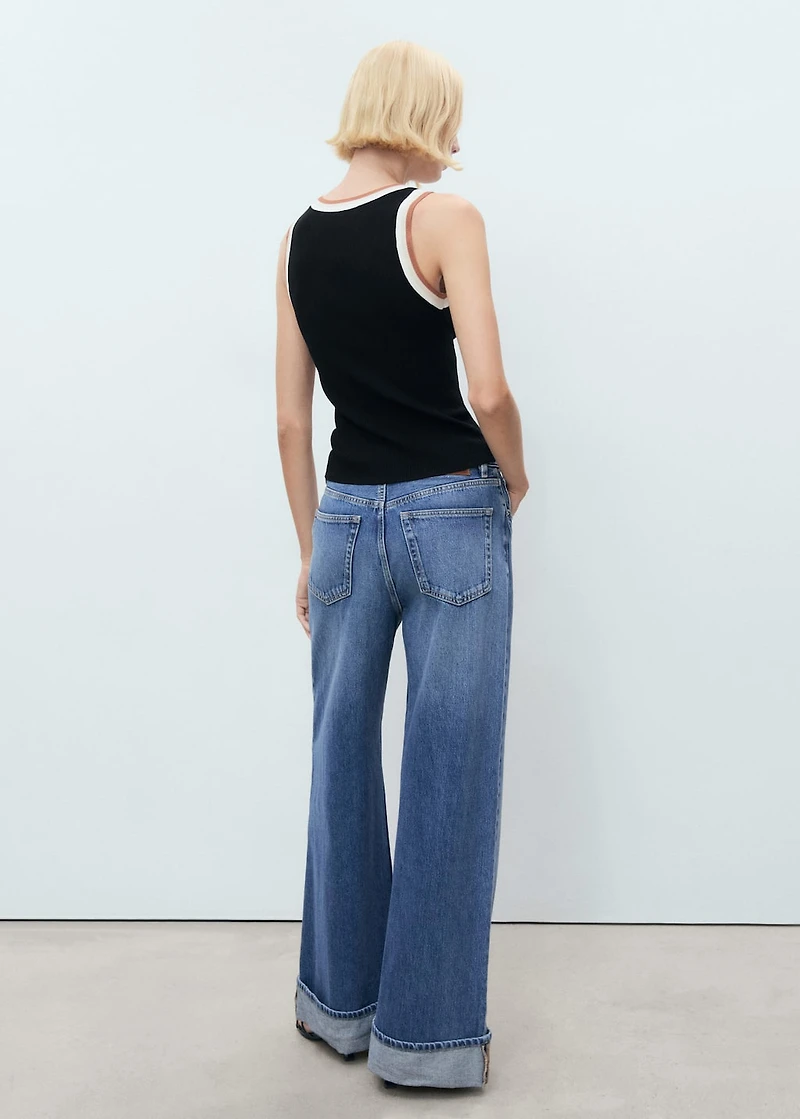 Knitted top with contrast details