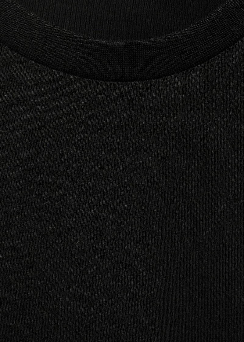 100% cotton slim-fit t-shirt