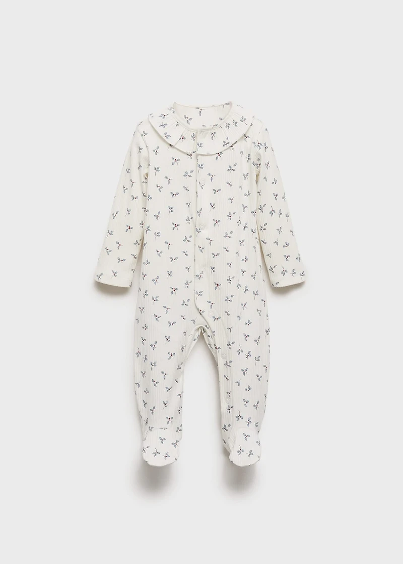 Pajamas with flowers and baby neck