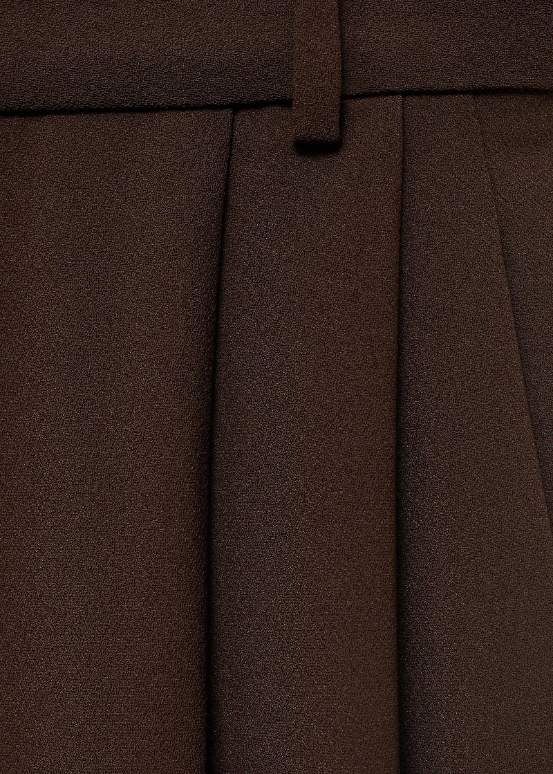 Pleat detail pants