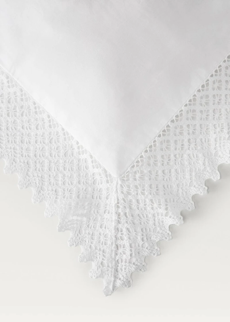 Duvet cover with lace detail for / cm bed
