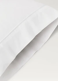 500-thread count cotton percale pillowcase with rounded piping detail 45x110 cm