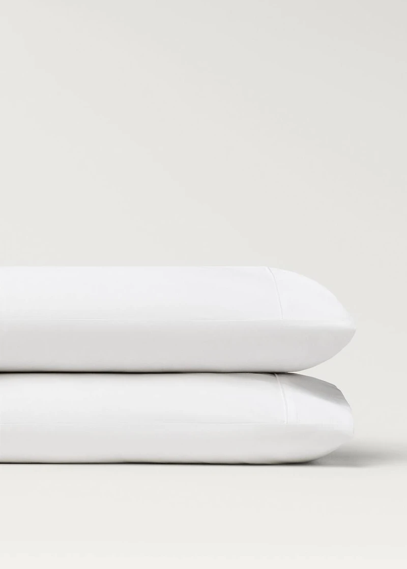 Two 500-thread count cotton percale pillowcases with rounded piping detail 50x75 cm