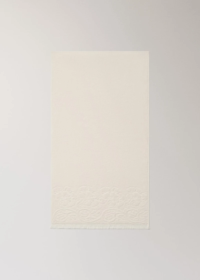 Washbasin towel with floral trim