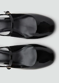 Patent leather-effect block-heel shoes