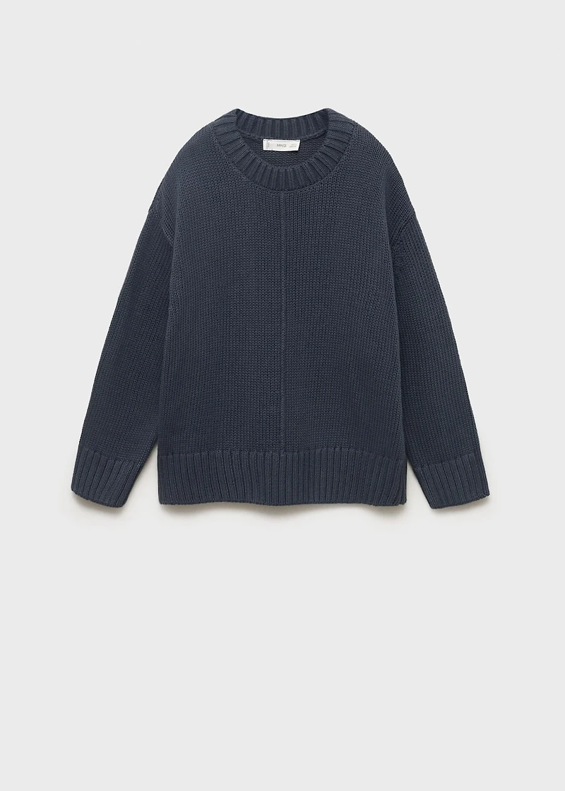 Long-sleeve knitted sweater