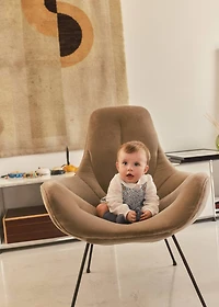 Baby-neck bodysuit