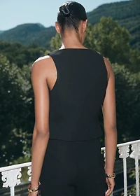 Suit vest with buttons
