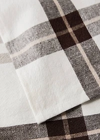 Cotton linen checked tablecloth for 6 to 8 diners
