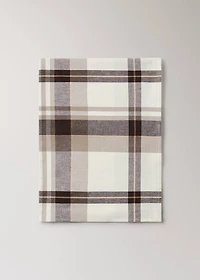 Cotton linen checked tablecloth for 6 to 8 diners