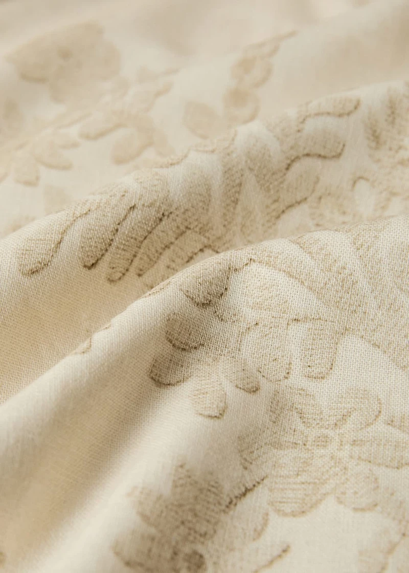 Cotton linen tablecloth with floral design for 8 to 10 diners