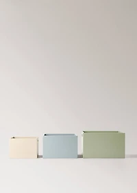 Medium colored children’s box