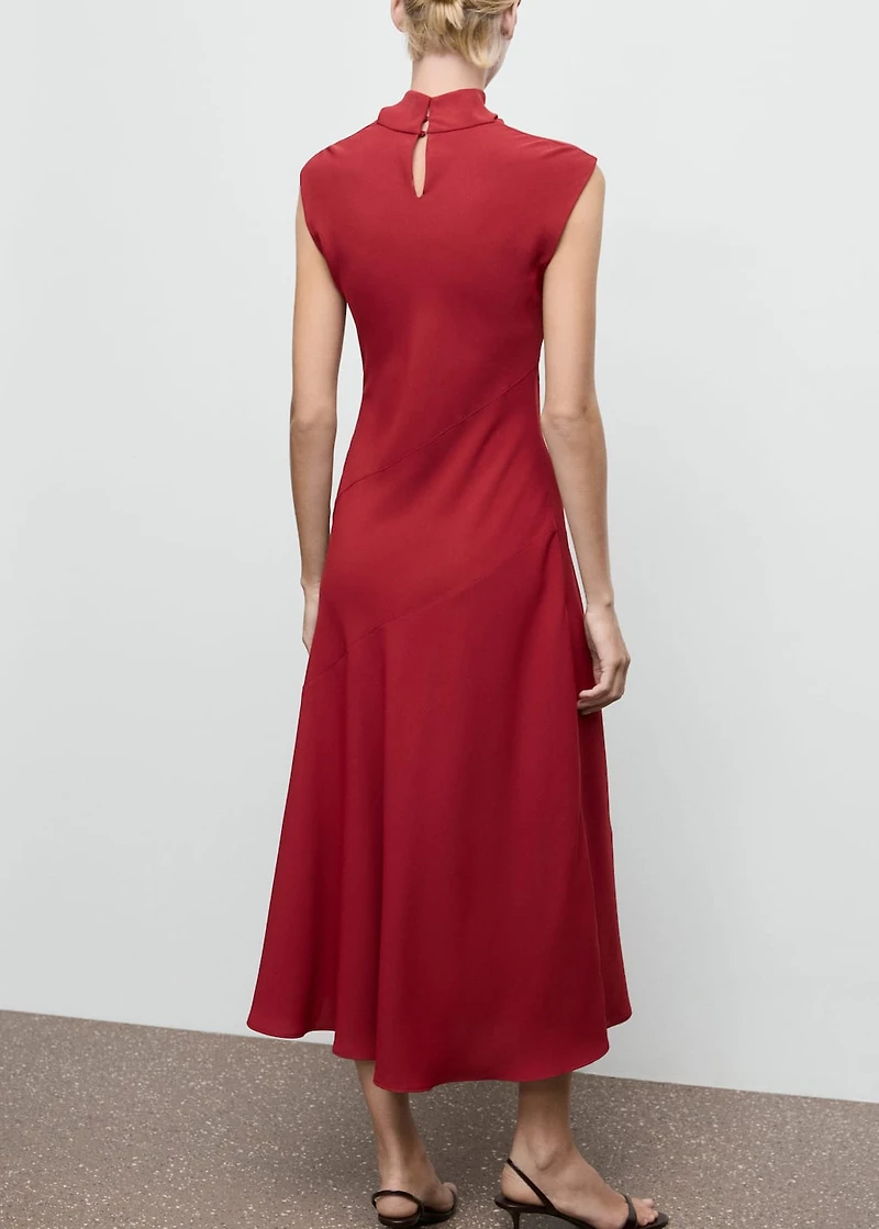 Sleeveless high-neck dress