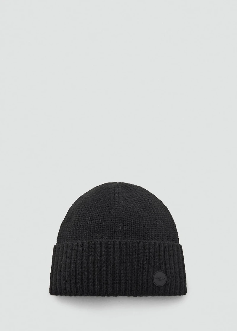 Knitted hat with turn-up