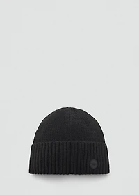 Knitted hat with turn-up