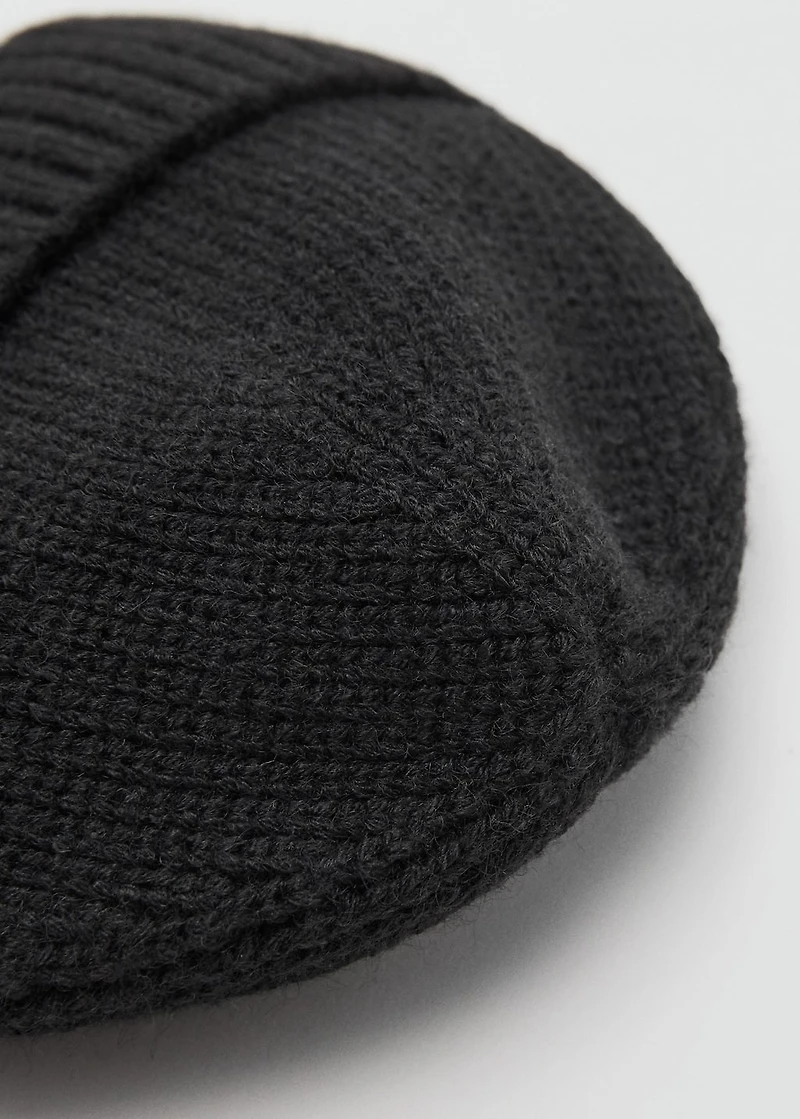 Knitted hat with turn-up