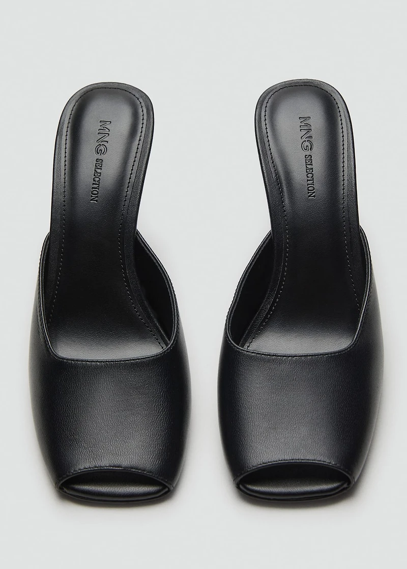 Open-toe leather shoes
