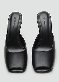 Open-toe leather shoes