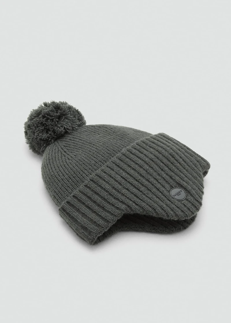 Earmuff knitted hat