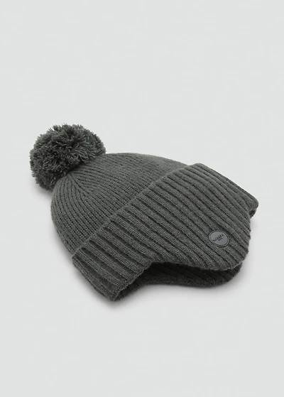 Earmuff knitted hat