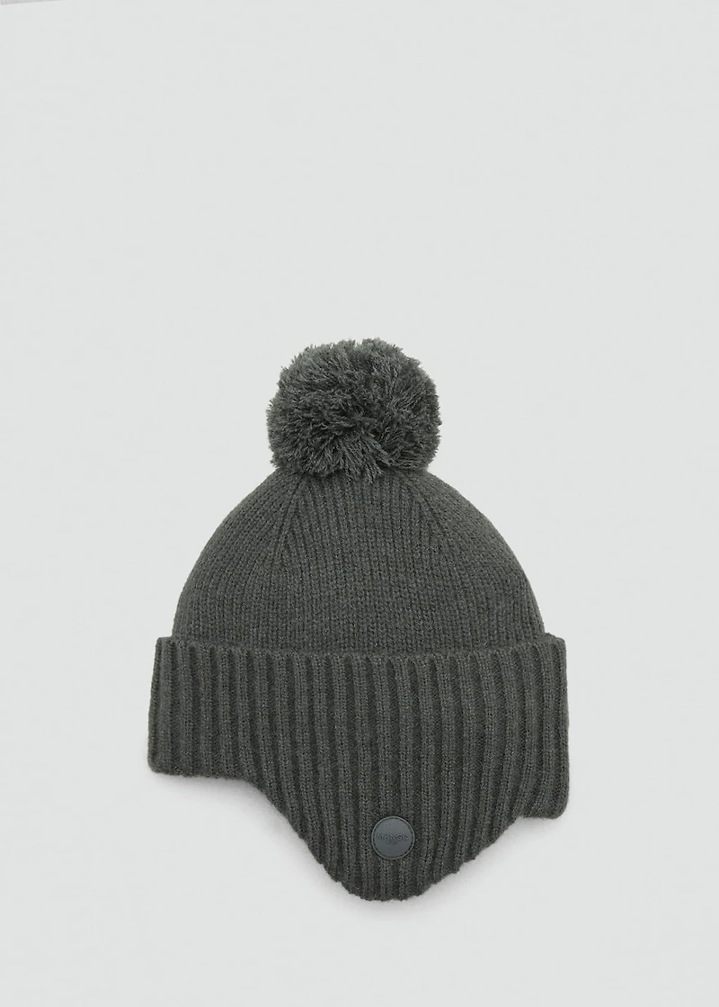Earmuff knitted hat