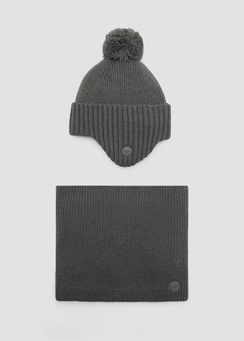 Earmuff knitted hat