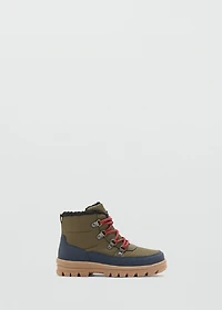 Mountain boot laces